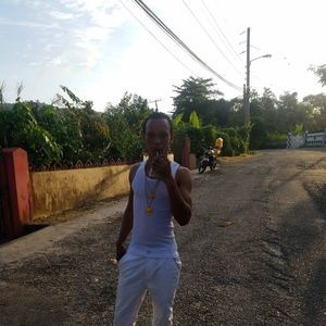 Meet your Posher, Roshell